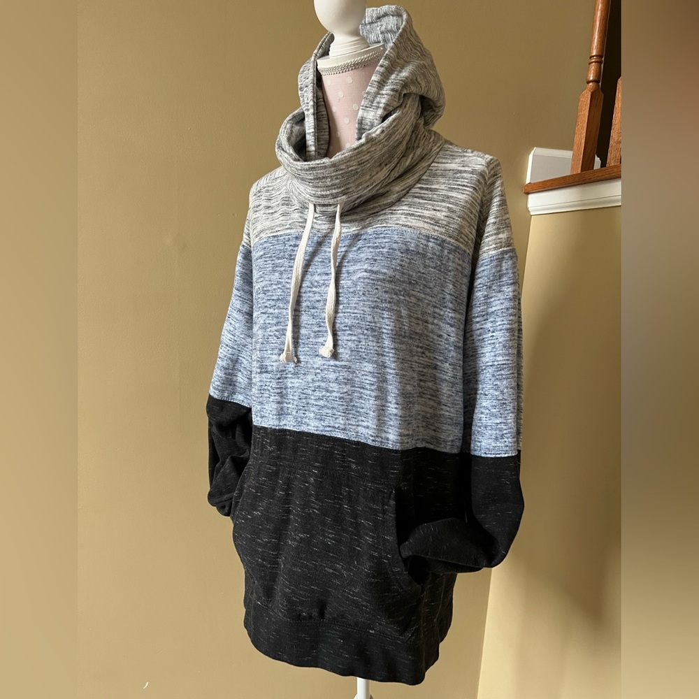 Black Jack Men multicolor cow neck hooded long sleeve sweater, XL